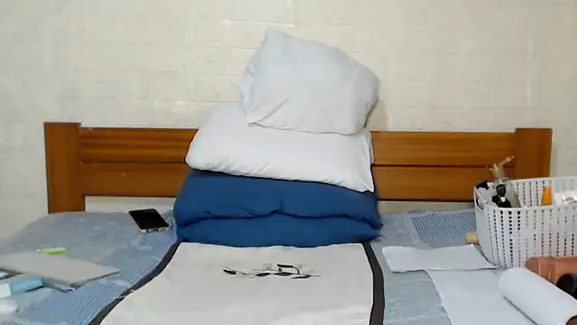 awild_kitten's cam snapshot