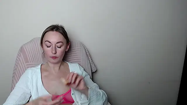 LiaSeass_'s cam snapshot