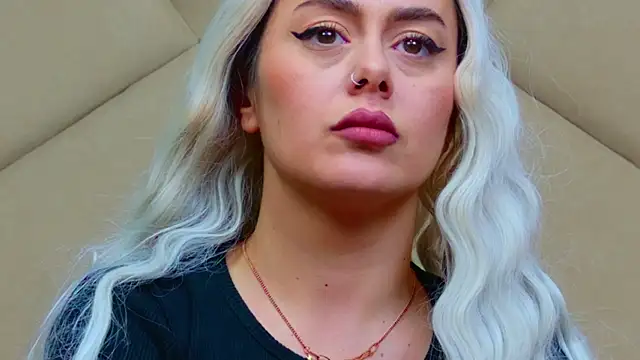 ChloeFrost's cam snapshot