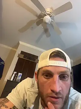 betterthanAI61 live sex cam