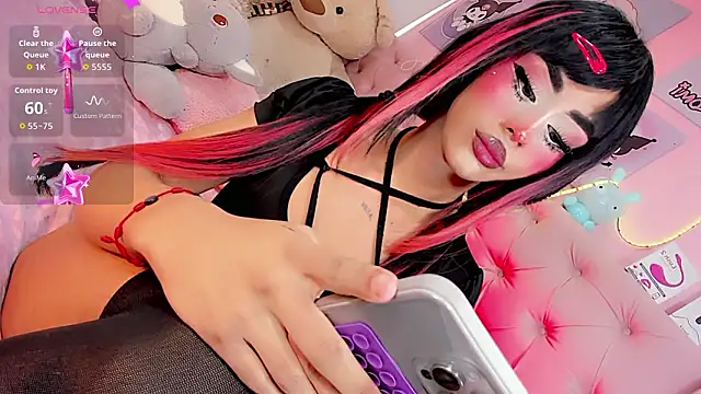 Cute_Roxxy live sex cam