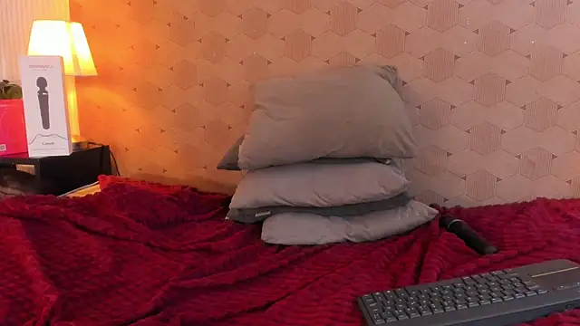 cleeo_nile's cam snapshot