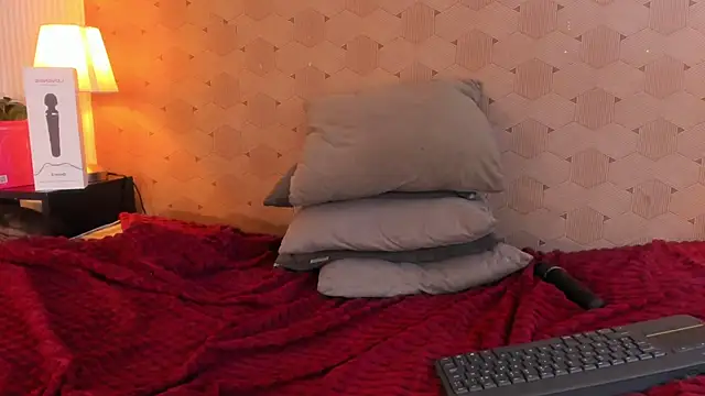 cleeo_nile's cam snapshot