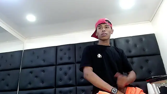 TonnyMarck live sex cam