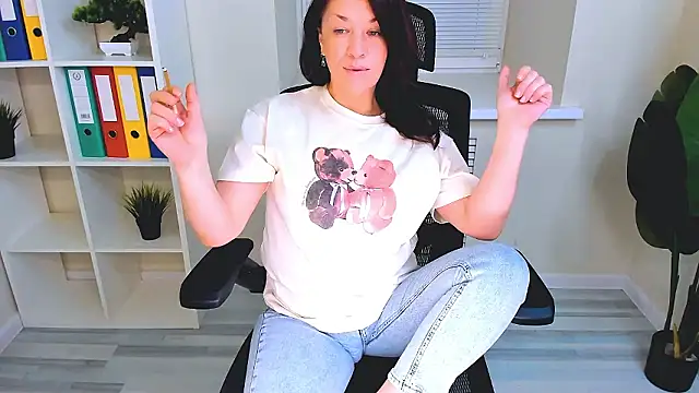 AnaMills's cam snapshot