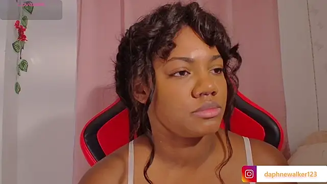 Daphnewalker__ live sex cam