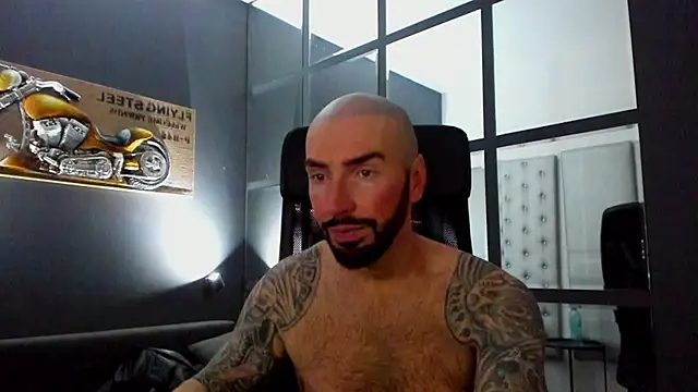 AronGrant live sex cam