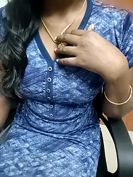 Tamilmallu-duskygirl03's cam snapshot