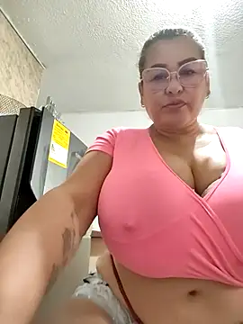 AlexxiaaMat's cam snapshot