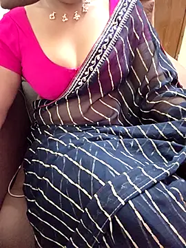 Roja-Telugu777's cam snapshot