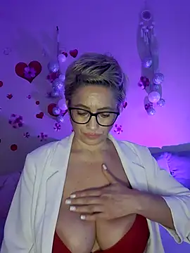 BellaBellaHot's cam snapshot