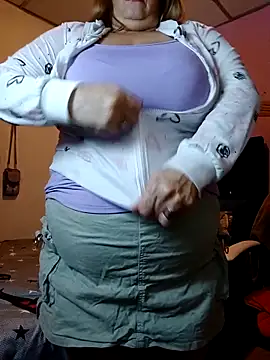 EllisW8's cam snapshot