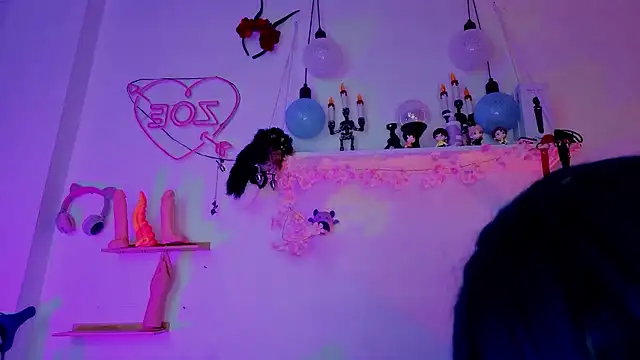 zoelight18's cam snapshot