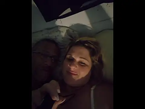 MrandMrs_Reigns's cam snapshot