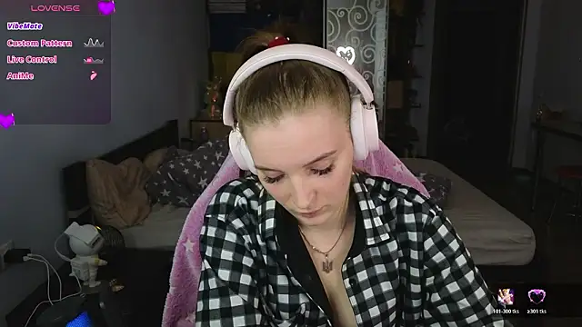 Mary_Blu's cam snapshot