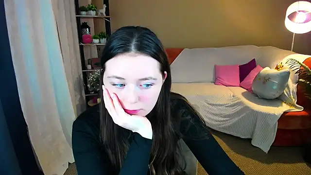 AlluringLookk live sex cam