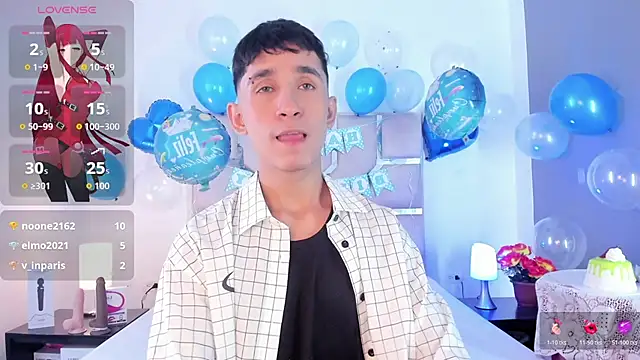 Thayler_jones's cam snapshot