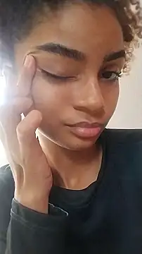 Emanuelle_manu live sex cam