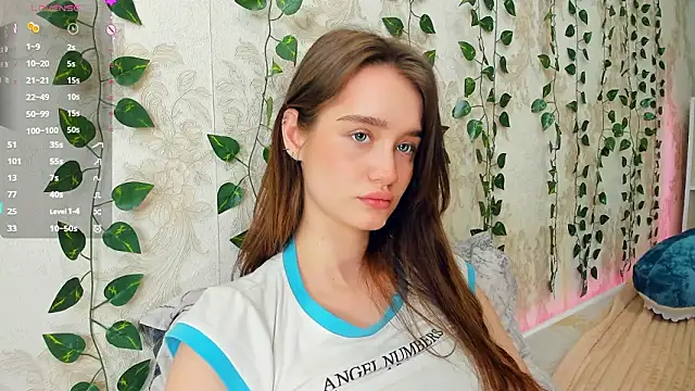 lovelyalivia live sex cam