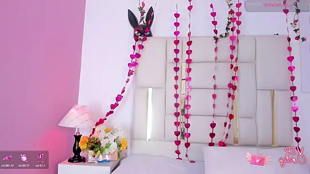 Silvanna-Casstro live sex cam