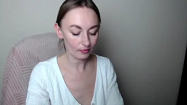 LiaSeass_'s cam snapshot