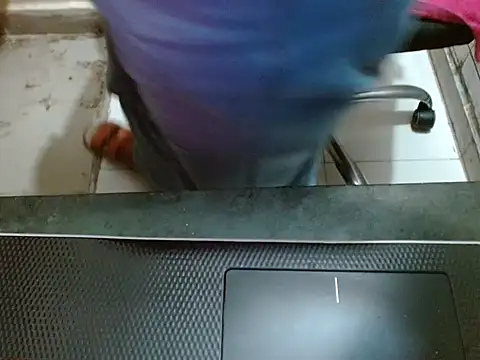 LovingPihu's cam snapshot