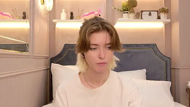 Misty_Wade's cam snapshot