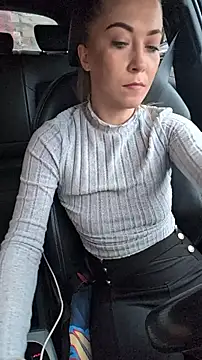 Risky_julia2330's cam snapshot