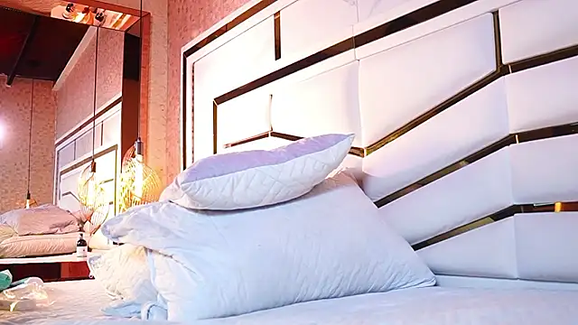 ambar_rosse25's cam snapshot