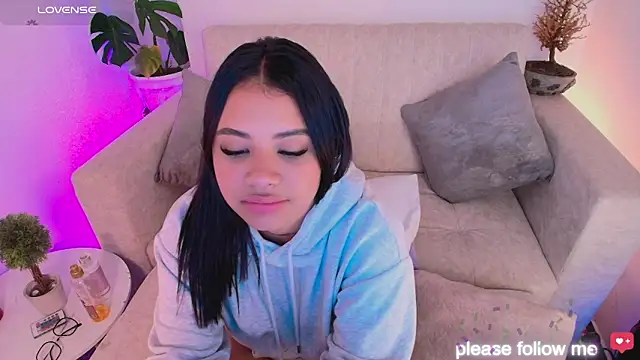 nicemiiaa7_'s cam snapshot