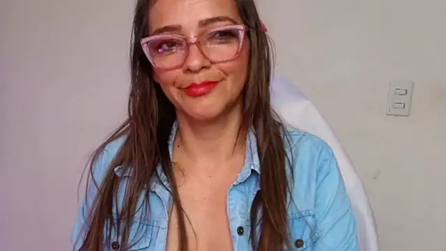 Carol_Miss2's cam snapshot