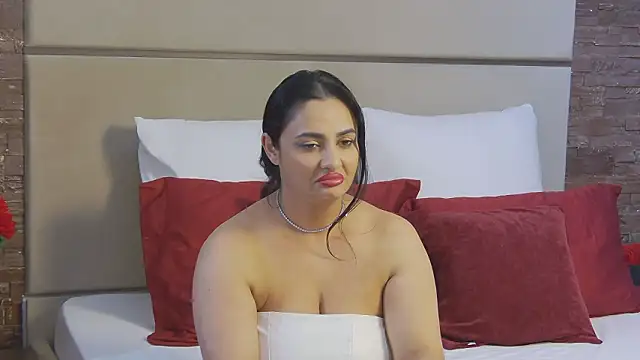 MayaMusee's cam snapshot