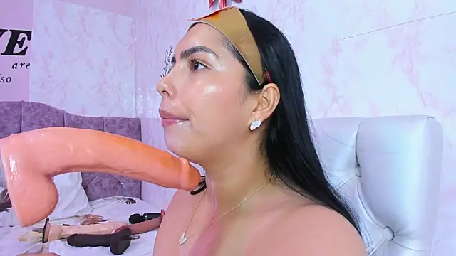 evelinn_belen's cam snapshot