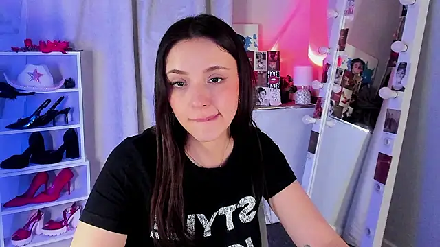 Sahara_Shields's cam snapshot