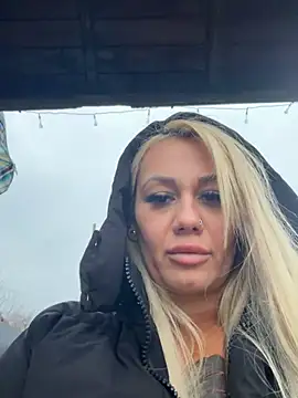 SonyaJoy's cam snapshot