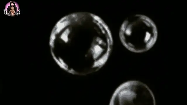 Shiny-girl7788's cam snapshot