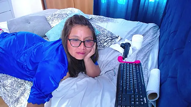 mondirty70's cam snapshot