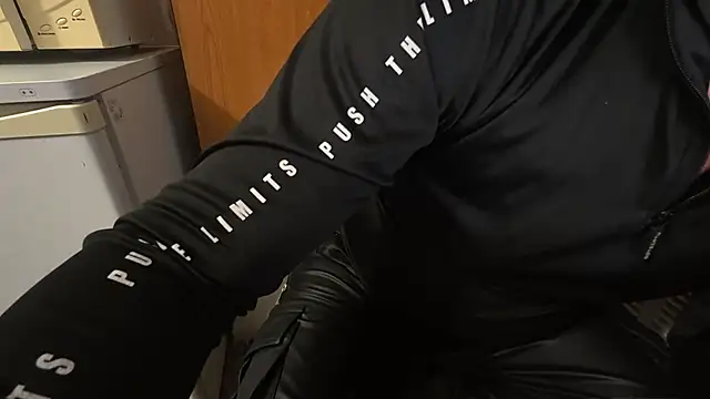 TARKAN1 live sex cam