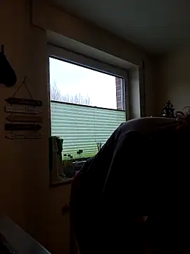 HotWifeLyn68 live sex cam