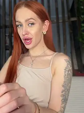 LittleFox___'s cam snapshot