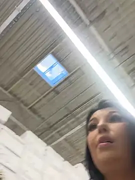 Tisha_Busty live sex cam