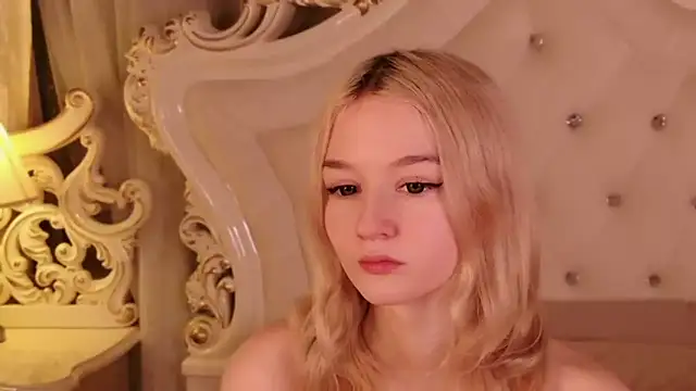 NaomiLoys's cam snapshot