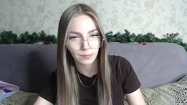 HitGyrl's cam snapshot