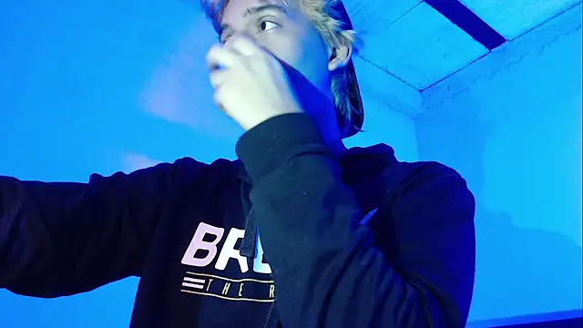 CrisotpherMoretti live sex cam