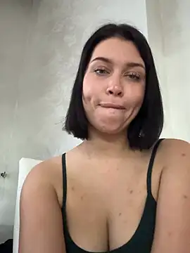 KikiWatson's cam snapshot