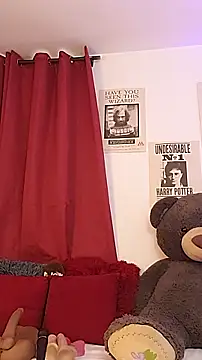 downsonMia's cam snapshot