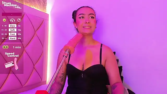 AntonellaQueenn's cam snapshot