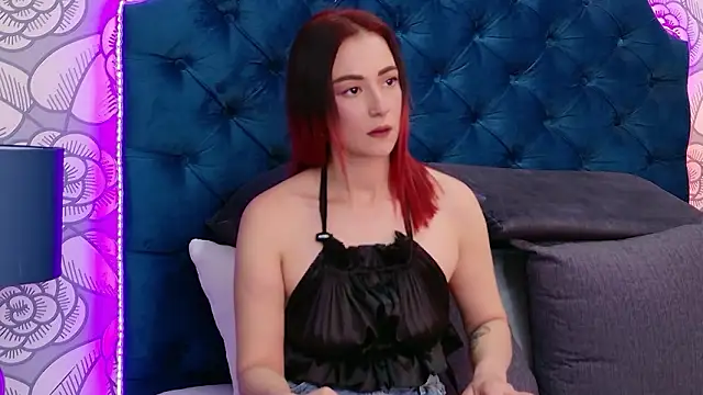 TaniaBlaze's cam snapshot