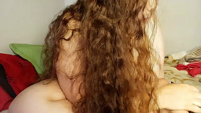 luisahot_9727's cam snapshot