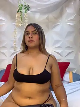 esmeralda_cuisman's cam snapshot